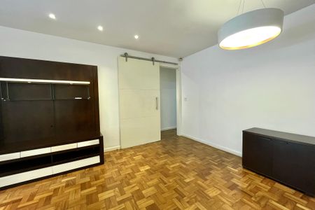 Apartamento para alugar com 170m², 3 quartos e 1 vagaSala 