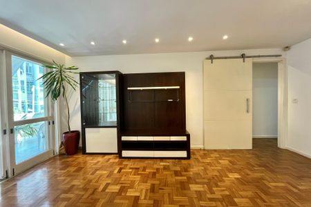 Apartamento para alugar com 170m², 3 quartos e 1 vagaSala 