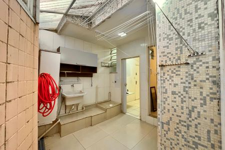 Apartamento para alugar com 170m², 3 quartos e 1 vagaÁrea de Serviço