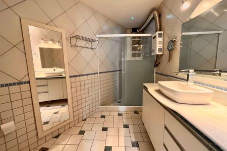 Apartamento para alugar com 170m², 3 quartos e 1 vagaBanheiro social 2