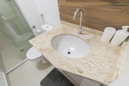 Apartamento à venda com 40m², 2 quartos e sem vaga Apartamento à venda com 40m², 2 quartos e sem vagaBanheiro Social