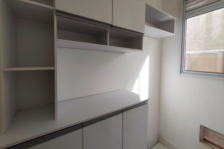 Apartamento à venda com 100m², 2 quartos e 1 vagaÁrea de Serviço