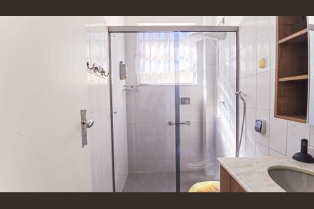 Casa à venda com 160m², 4 quartos e 2 vagasBanheiro