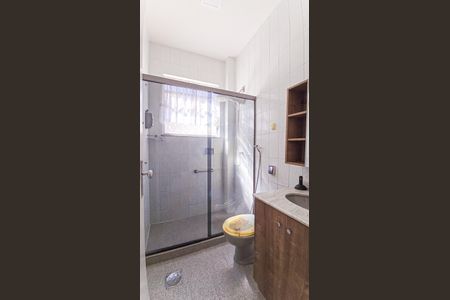 Casa à venda com 160m², 4 quartos e 2 vagasBanheiro