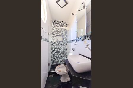 Banheiro de serviço de apartamento à venda com 4 quartos, 160m² em Pilares, Rio de Janeiro