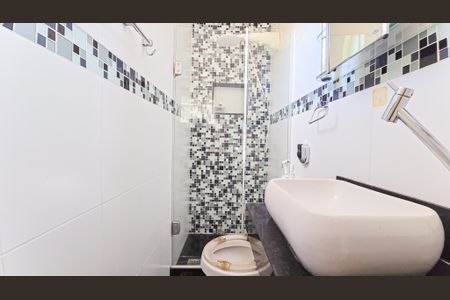 Casa à venda com 160m², 4 quartos e 2 vagasBanheiro de serviço