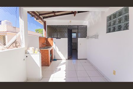 Casa à venda com 160m², 4 quartos e 2 vagasÁrea de Serviço