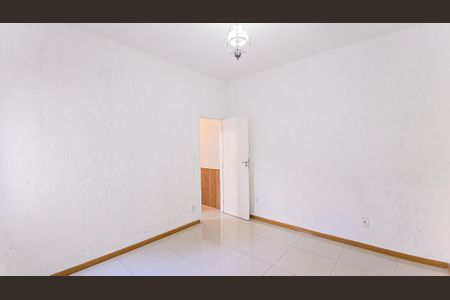 Casa à venda com 160m², 4 quartos e 2 vagasQuarto 2 