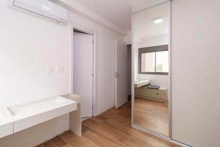 Apartamento para alugar com 137m², 3 quartos e 2 vagas Apartamento para alugar com 137m², 3 quartos e 2 vagasSuíte 2