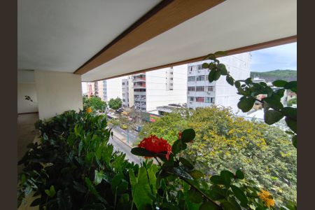 Apartamento à venda com 82m², 2 quartos e sem vagaÁrea comum