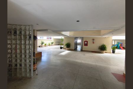 Apartamento à venda com 82m², 2 quartos e sem vagaÁrea comum