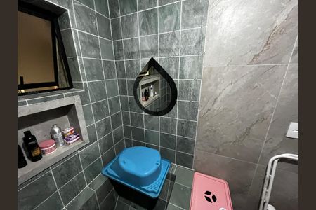 Casa à venda com 80m², 3 quartos e sem vagaBanheiro