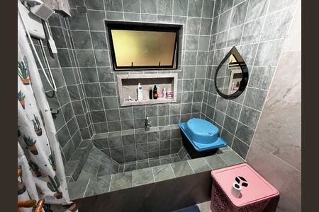 Casa à venda com 80m², 3 quartos e sem vagaBanheiro