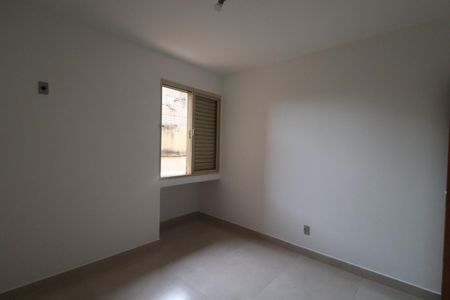 Apartamento para alugar com 93m², 3 quartos e 1 vaga Apartamento para alugar com 93m², 3 quartos e 1 vagaQuarto 2
