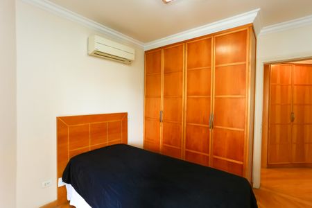 Apartamento à venda com 245m², 4 quartos e 4 vagasSuíte 2