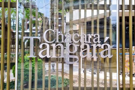 Apartamento à venda com 245m², 4 quartos e 4 vagasFachada