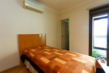 Apartamento à venda com 245m², 4 quartos e 4 vagasSuíte 3