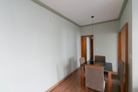 Apartamento à venda com 55m², 2 quartos e 1 vagaSala