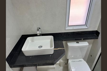 Apartamento à venda com 76m², 2 quartos e 1 vagaBanheiro da Suíte