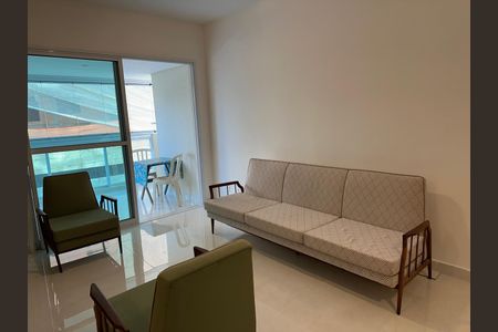 Apartamento à venda com 76m², 2 quartos e 1 vagaSala