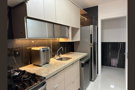 Apartamento à venda com 76m², 2 quartos e 1 vagaCozinha