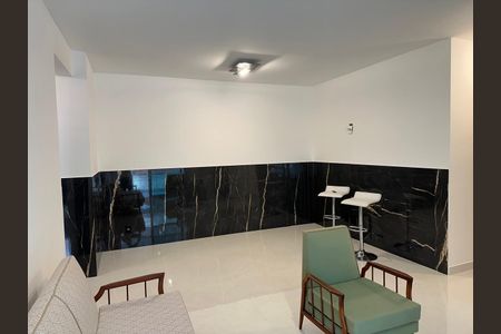 Apartamento à venda com 76m², 2 quartos e 1 vagaSala