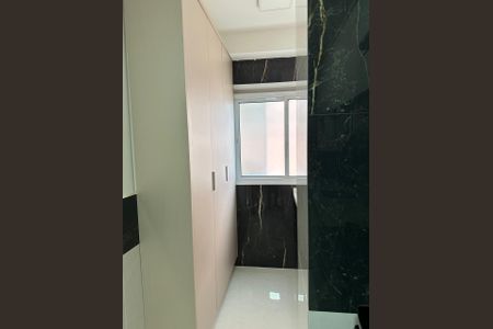 Apartamento à venda com 76m², 2 quartos e 1 vagaÁrea de Serviço