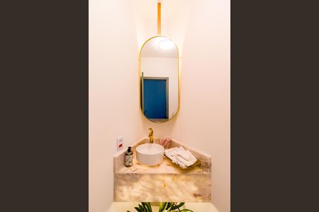 Casa para alugar com 397m², 4 quartos e 6 vagasLavabo