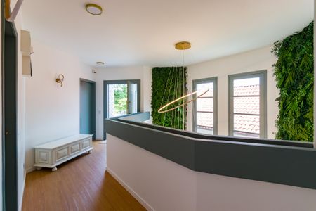 Casa para alugar com 397m², 4 quartos e 6 vagasCorredor