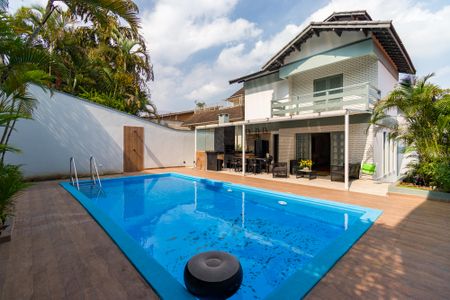 Casa para alugar com 397m², 4 quartos e 6 vagasÁrea comum