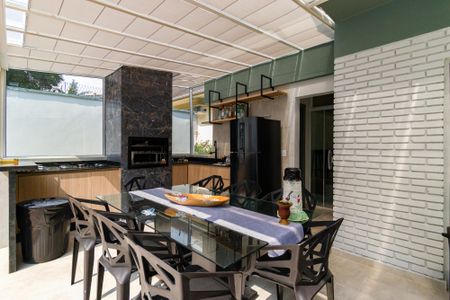 Casa para alugar com 397m², 4 quartos e 6 vagasÁrea comum