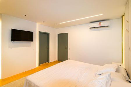 Casa para alugar com 397m², 4 quartos e 6 vagasSuíte 4