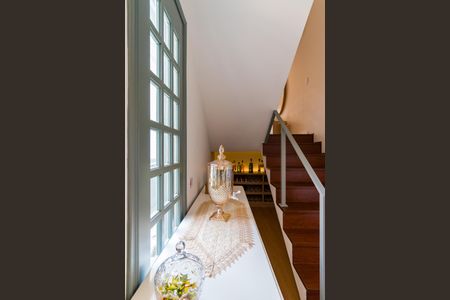 Casa para alugar com 397m², 4 quartos e 6 vagasCorredor