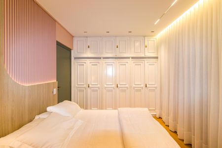 Casa para alugar com 397m², 4 quartos e 6 vagasSuíte 2