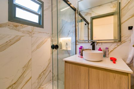 Casa para alugar com 397m², 4 quartos e 6 vagasBanheiro da Suíte