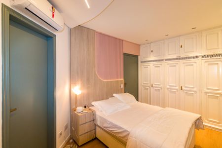 Casa para alugar com 397m², 4 quartos e 6 vagasSuíte 2