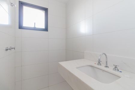 Apartamento à venda com 176m², 3 quartos e 2 vagasBanheiro da Suíte 1