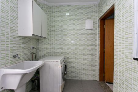 Casa à venda com 105m², 3 quartos e 2 vagasÁrea de Serviço