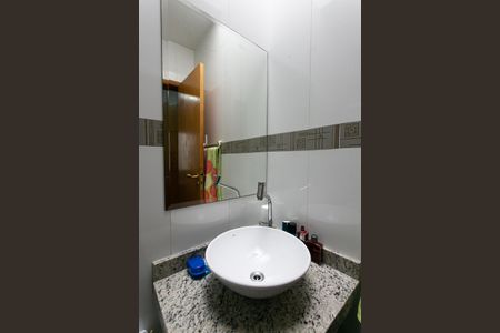 Casa à venda com 105m², 3 quartos e 2 vagasBanheiro da Suíte 3