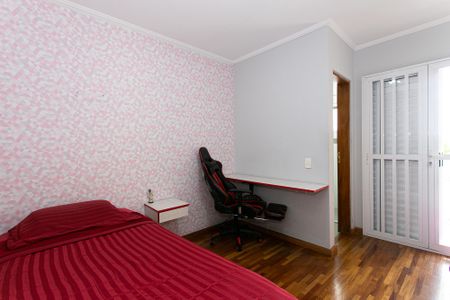 Casa à venda com 105m², 3 quartos e 2 vagasSuíte 2