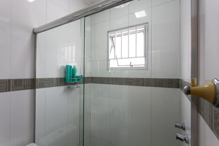 Casa à venda com 105m², 3 quartos e 2 vagasBanheiro da Suíte 2