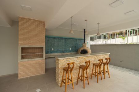 Apartamento para alugar com 45m², 2 quartos e 1 vaga Apartamento para alugar com 45m², 2 quartos e 1 vagaÁrea comum - Churrasqueira
