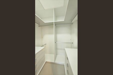 Apartamento para alugar com 86m², 2 quartos e 1 vaga Apartamento para alugar com 86m², 2 quartos e 1 vagaCloset da Suíte
