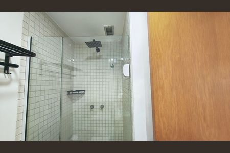 Apartamento para alugar com 86m², 2 quartos e 1 vaga Apartamento para alugar com 86m², 2 quartos e 1 vagaBanheiro social