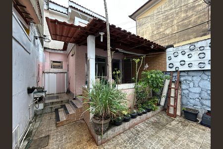 Casa para alugar com 118m², 2 quartos e 1 vagaQuintal