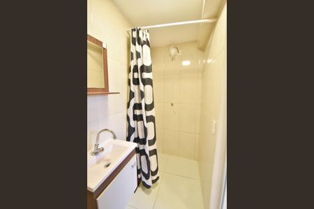 Banheiro de kitnet/studio para alugar com 1 quarto, 20m² em Jardim Vila Mariana, São Paulo