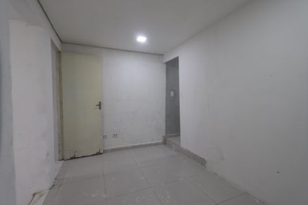 Sala de casa para alugar com 2 quartos, 30m² em Jardim Guiomar, São Paulo