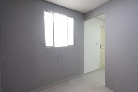 Quarto  de casa para alugar com 2 quartos, 30m² em Jardim Guiomar, São Paulo