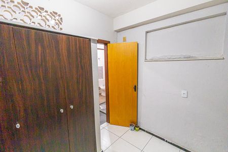 Casa de condomínio para alugar com 78m², 4 quartos e 1 vagaQuarto 1- DCE