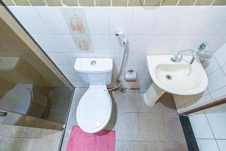 Casa de condomínio para alugar com 78m², 4 quartos e 1 vagaBanheiro